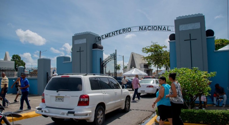 Visita política y social a Santo Domingo