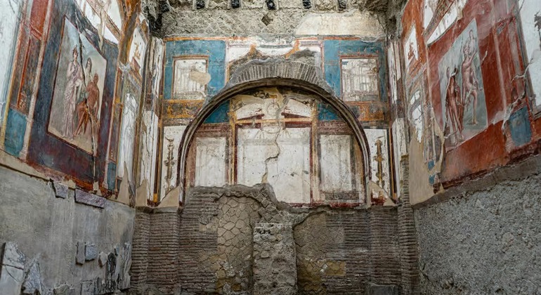 Positano Sorrento Pompeii Tour from Naples