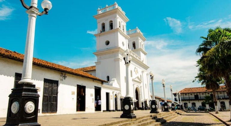 Descubre Girón Colonial y su Comida Tradicional