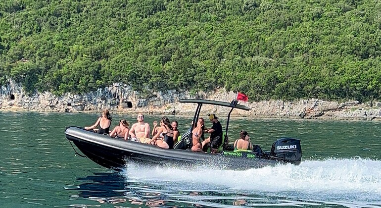 Erkunden Sie die Haxhi Ali Höhle und die Karburun Halbinsel mit dem Schnellboot