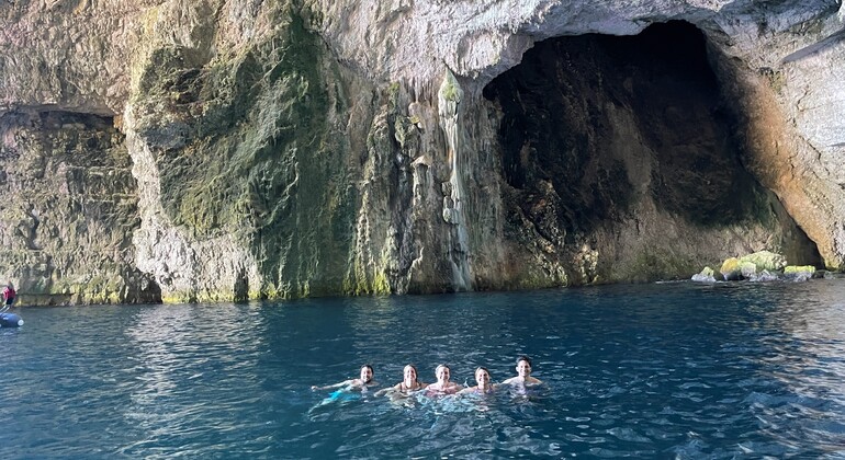 Erkunden Sie die Haxhi Ali Höhle und die Karburun Halbinsel mit dem Schnellboot