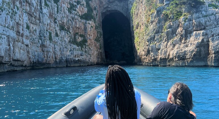 Erkunden Sie die Haxhi Ali Höhle und die Karburun Halbinsel mit dem Schnellboot
