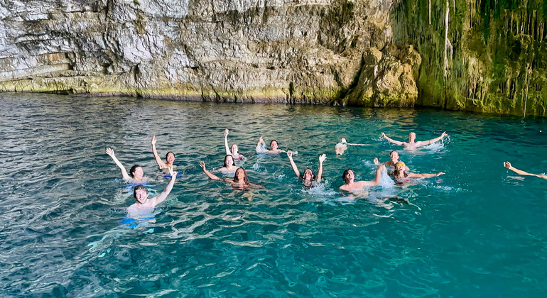 Erkunden Sie die Haxhi Ali Höhle und die Karburun Halbinsel mit dem Schnellboot