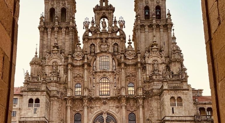 Complete Tour of Santiago with Entrance Fees Included