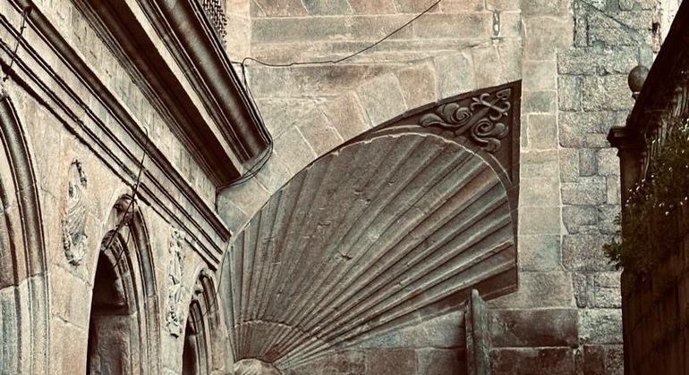 Complete Tour of Santiago with Entrance Fees Included