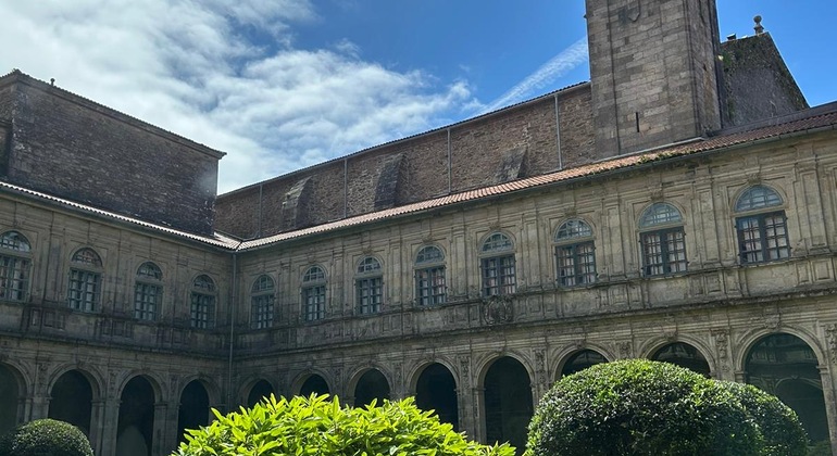 Complete Tour of Santiago with Entrance Fees Included