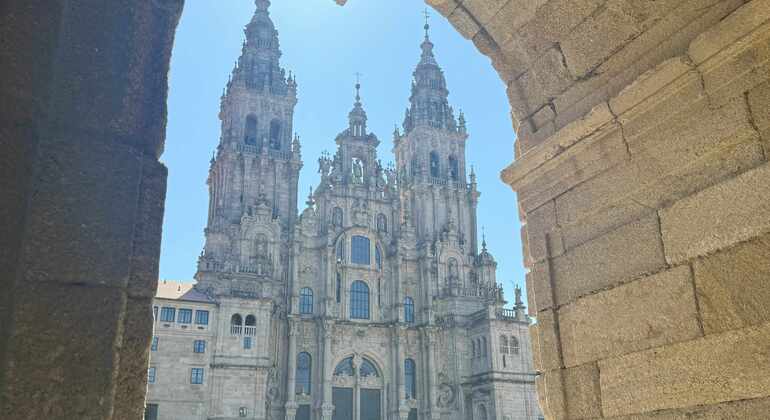 Complete Tour of Santiago with Entrance Fees Included