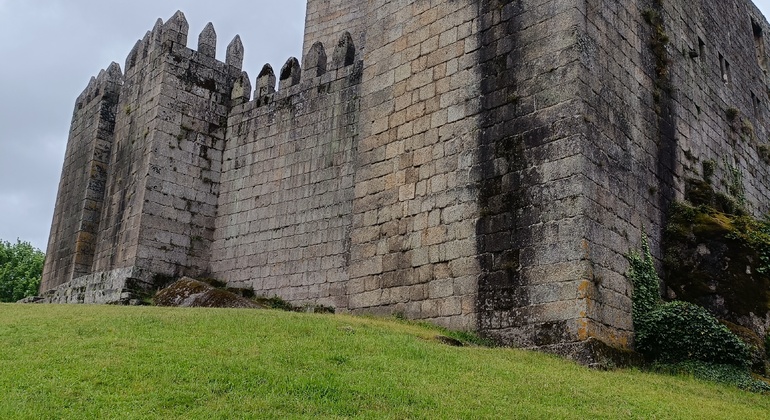Braga &amp; Guimaraes Ganztägige Tour mit Mittagessen und Wein
