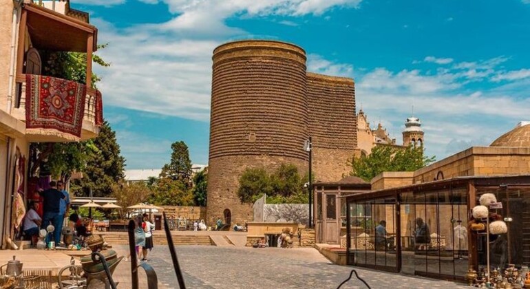 Besichtigung der alten und modernen Wunder von Baku