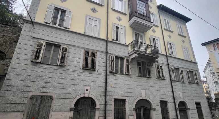 Viaja al pasado con el recorrido en tranvía retro de Trieste