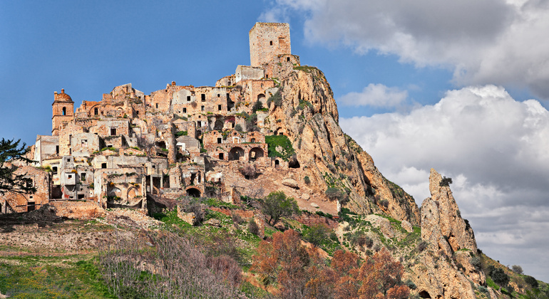 Excursión Privada a la Ciudad Fantasma de Craco desde Matera