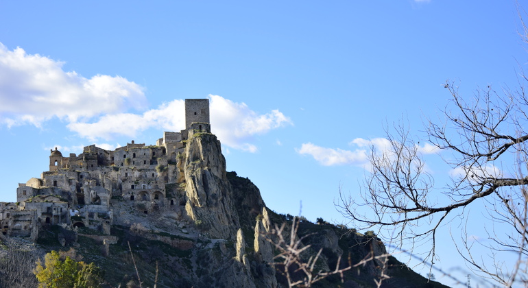 Excursión Privada a la Ciudad Fantasma de Craco desde Matera