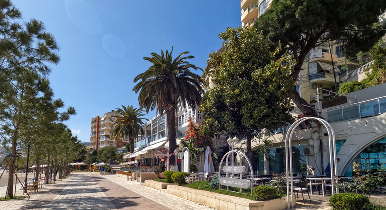 Visita a pie de Saranda