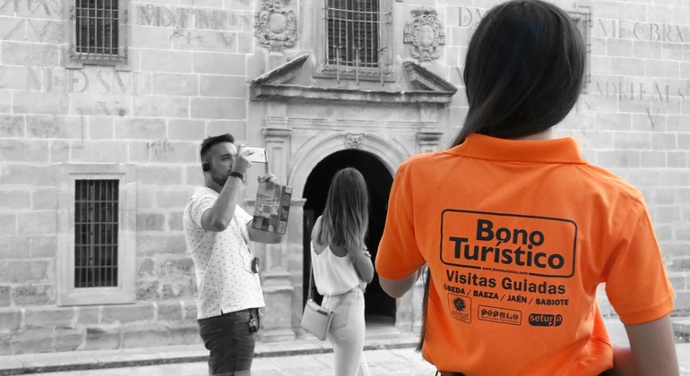Tour of Baeza with entrance to the Cathedral