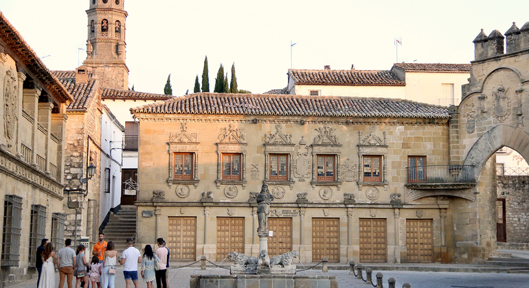 Tour of Baeza with entrance to the Cathedral