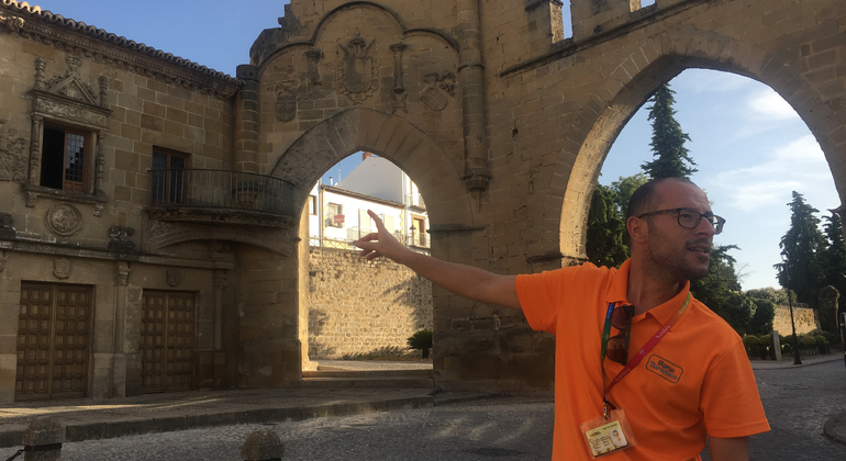 Tour of Baeza with entrance to the Cathedral