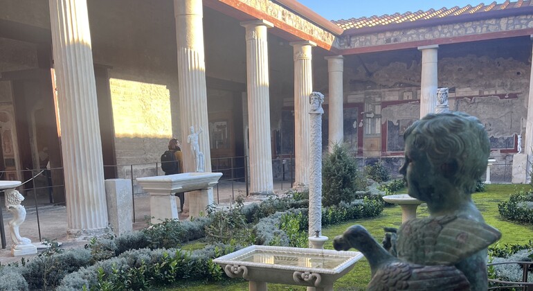 Discover Pompeii on the way to Matera from Naples