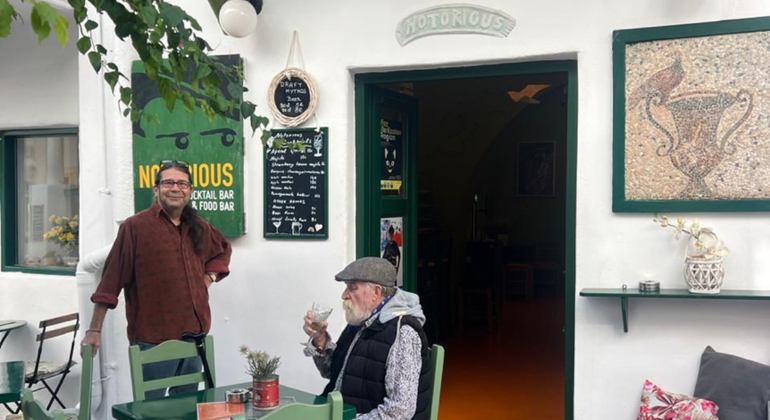 Recorrido gastronómico por la ciudad de Mykonos con un guía local