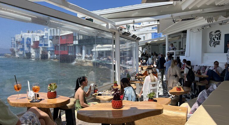 Recorrido gastronómico por la ciudad de Mykonos con un guía local