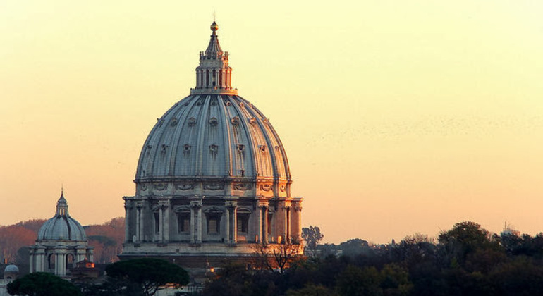Vatican City Tour: Basilica, Holy Sealed Door and Papal Tombs