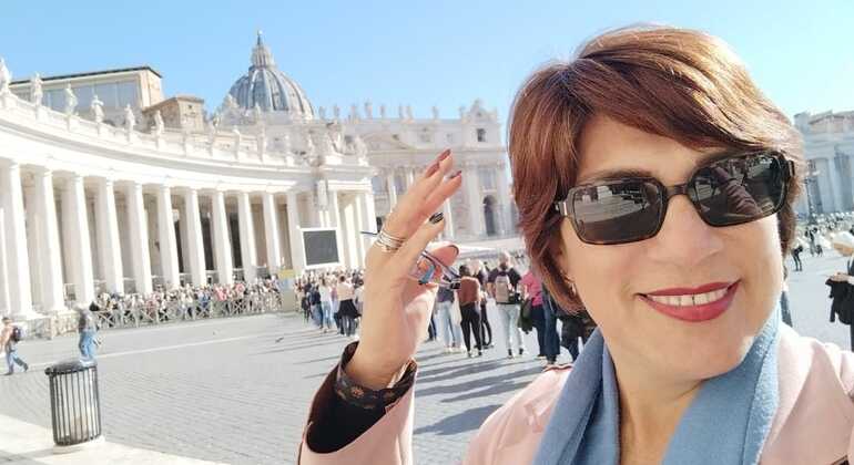 Vatican City Tour: Basilica, Holy Sealed Door and Papal Tombs