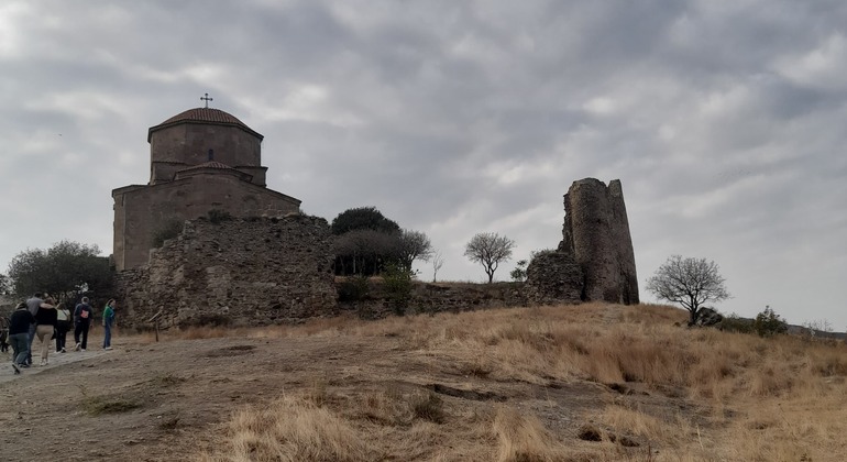 Kutaisi: Private Transfer to Tbilisi with Sightseeing Stops