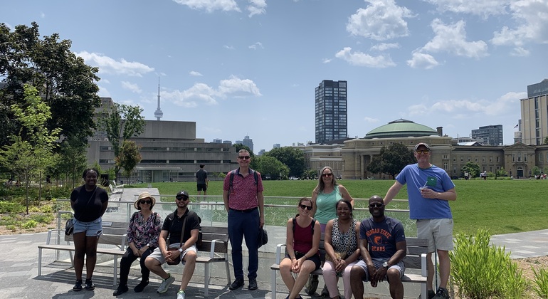 Toronto: Spaziergang durch den Discovery District
