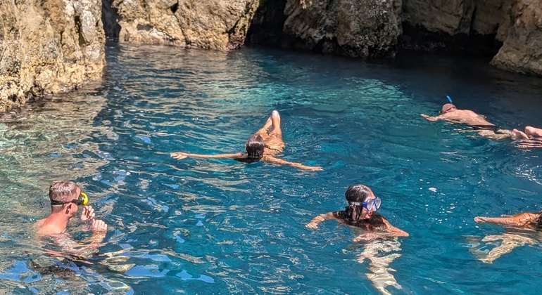Schnorchelerlebnis auf der Insel Sazan & Karaburun