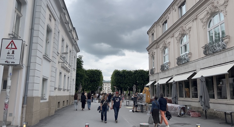 Explore Hallstatt, Salzburg and Melk Abbey