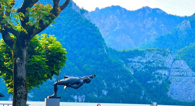 Explore Hallstatt, Salzburg and Melk Abbey
