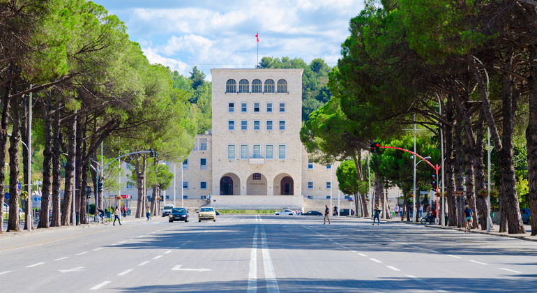 Tour en bicicleta por Tirana con guía local