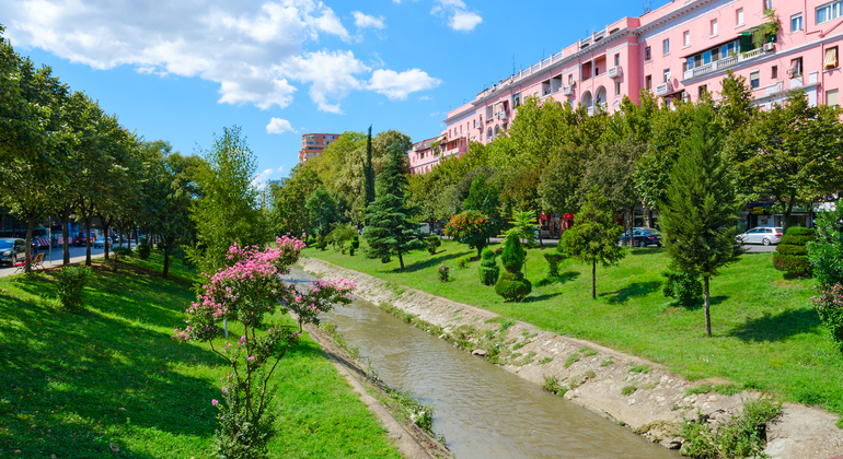 Tour en bicicleta por Tirana con guía local