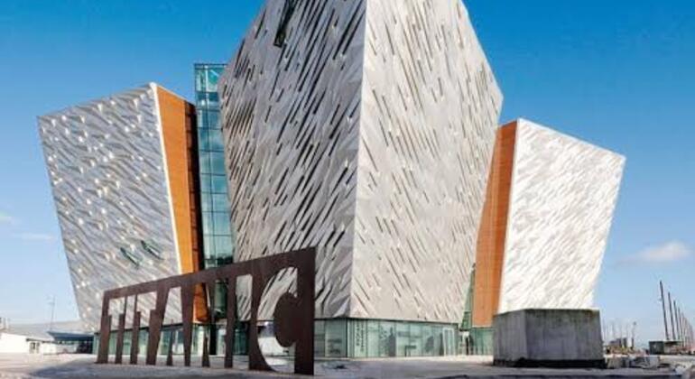 Tour of Northern Ireland with a Private Driver