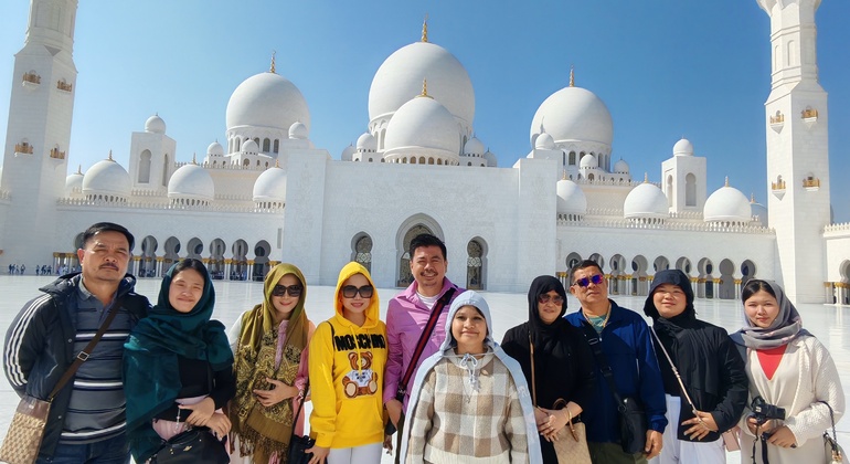 Abu Dhabi Stadtrundfahrt ab Dubai: Moscheen & Kultur