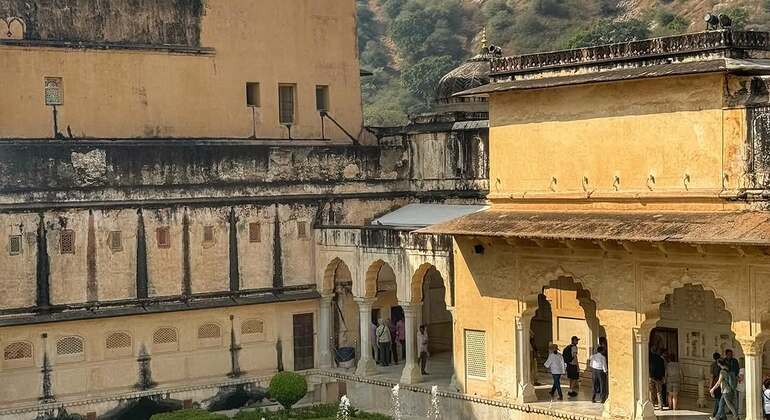 Visita Guiada Completa: Maravillas de la Ciudad de Ámbar