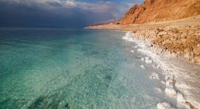 Private Tour durch Amman: Petra, Wadi Rum & Totes Meer Abenteuer