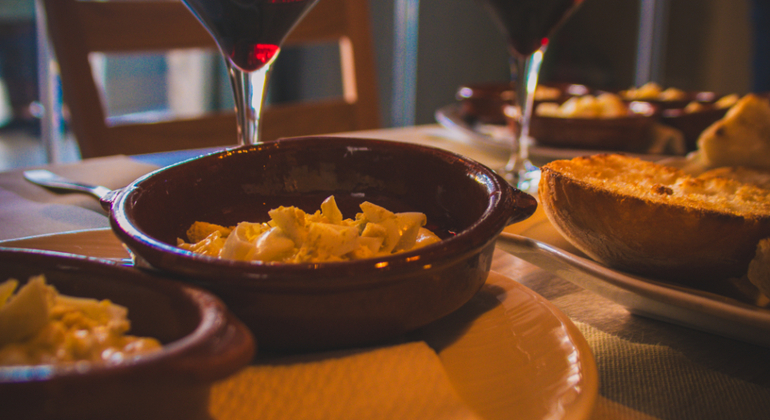 Zwischen Sicheln und Geschmäckern: Gastronomische Tour durch Cuenca