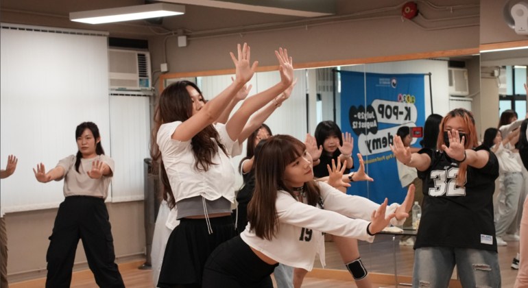 KPOP Experience Hongdae: Choreographie, Dreharbeiten und Fotos
