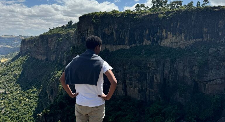 Tagestour nach Debrelibanos, Blunile-Schlucht und Portugiesische Brücke