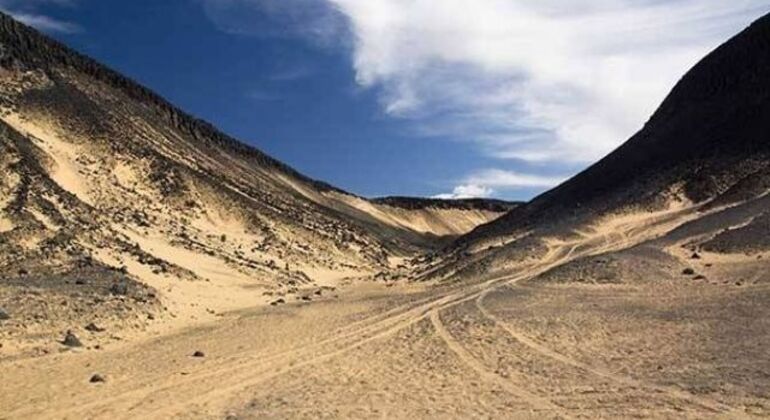 Tour del deserto in bianco e nero nell'oasi di Bahariya