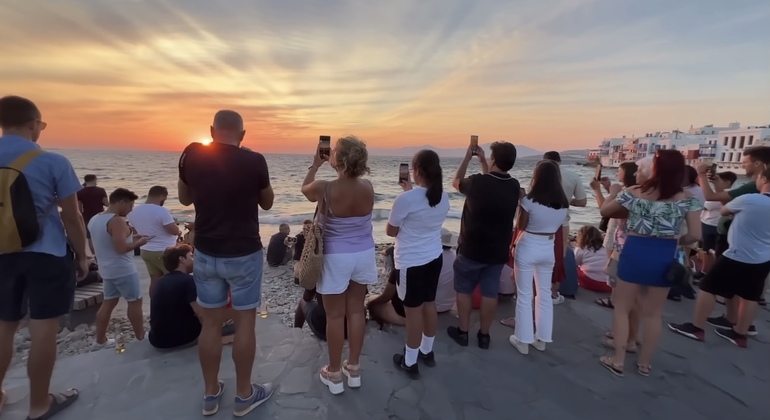 Excursión privada de cuatro horas en furgoneta de lujo por los lugares más destacados de Mykonos