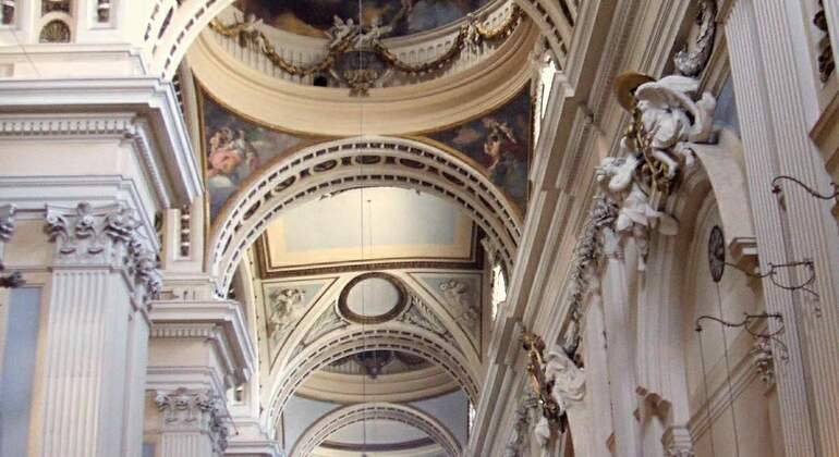 Basilica del Pilar Tour