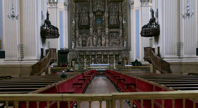 Basilica del Pilar Tour