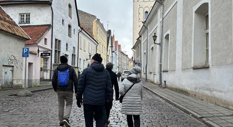 A Walking Tour Around the World — From Tallinn