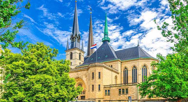 Self-Guided Audio App: Luxembourg City Walk
