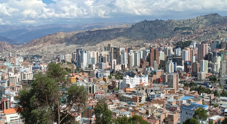 Stadtrundfahrt: Sightseeing-Bus in La Paz, Mondtal und Seilbahnfahrt