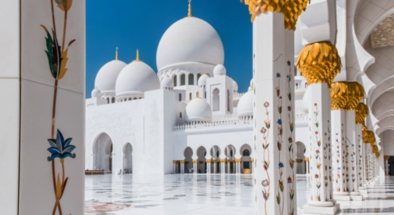 Führung durch die Große Moschee von Sheikh Zayed