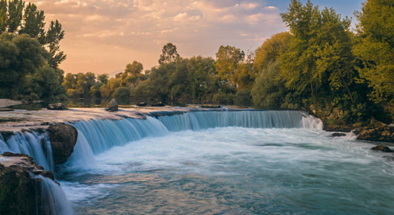 Manavgat Flusskreuzfahrt, Wasserfall und Basar Bootstour in Side