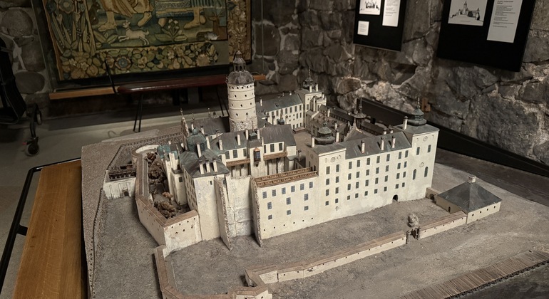Royal Palace: An Exterior Walking Tour in Old Town Stockholm