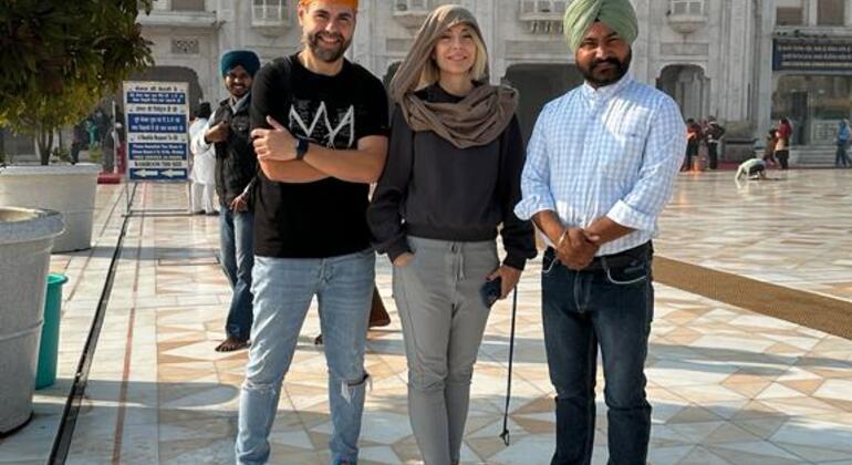 Tour privato di Amritsar di un giorno intero: Il Tempio d'Oro e il confine di Wagah
